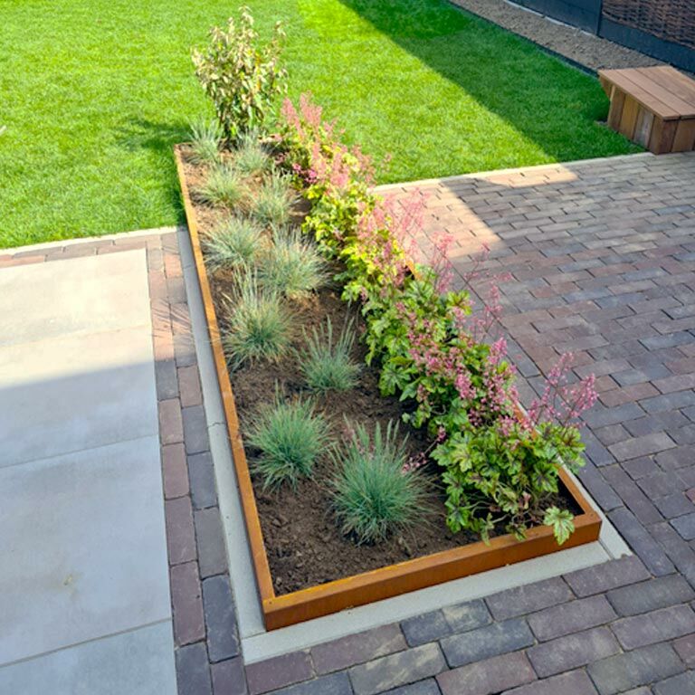 Obrubník úhlový z cortenové oceli 12 cm (délka 150 cm)