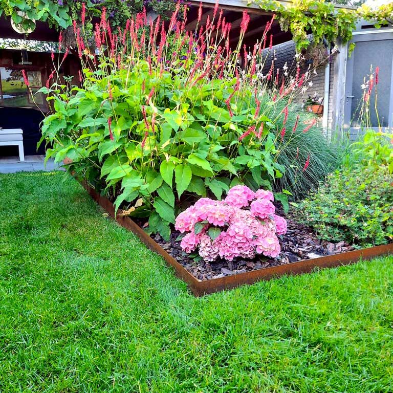 Obrubník rovný z cortenové oceli 15 cm (délka 240 cm)