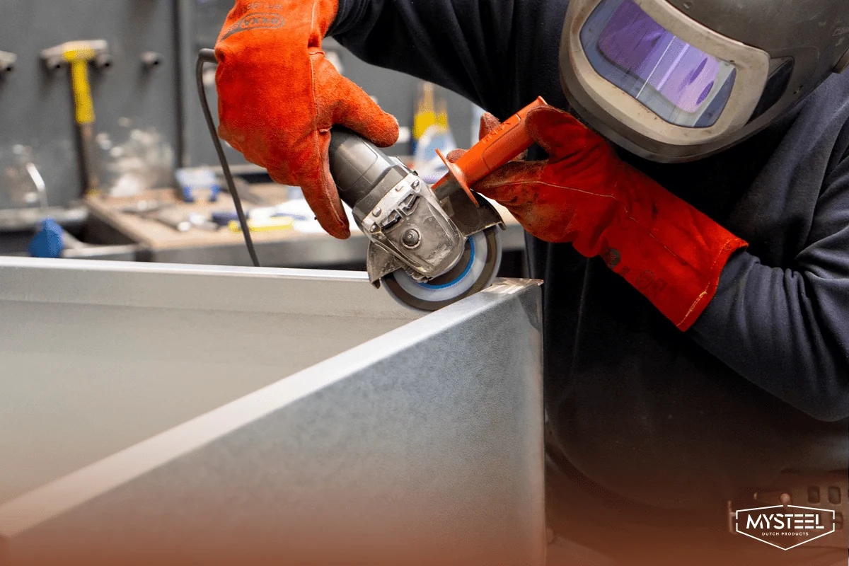 Zpracování cortenové oceli jako profesionál: broušení, vrtání, řezání a další