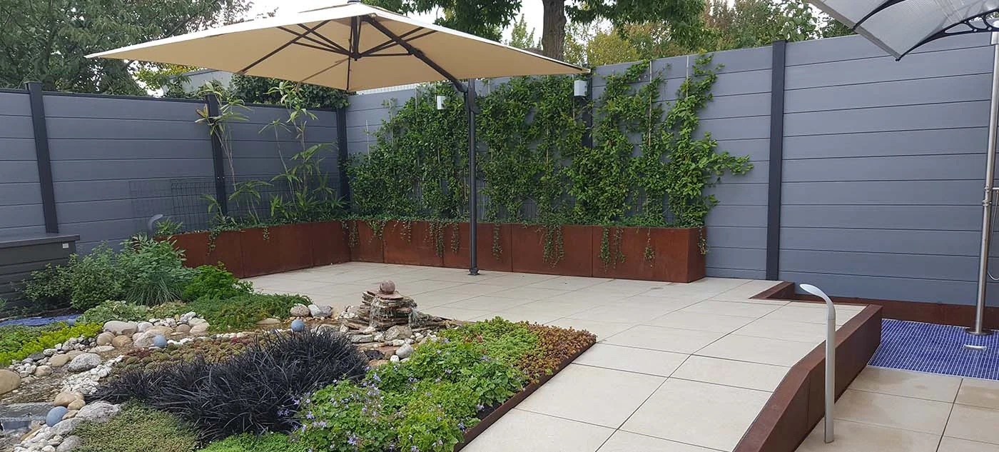 Cortenová ocel na zahradě: moderní revoluce v návrhu zahrad